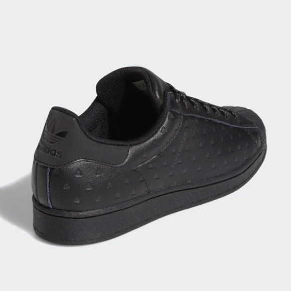 Pharrell Williams x adidas Superstar Triple Black - Picture 5 of 10